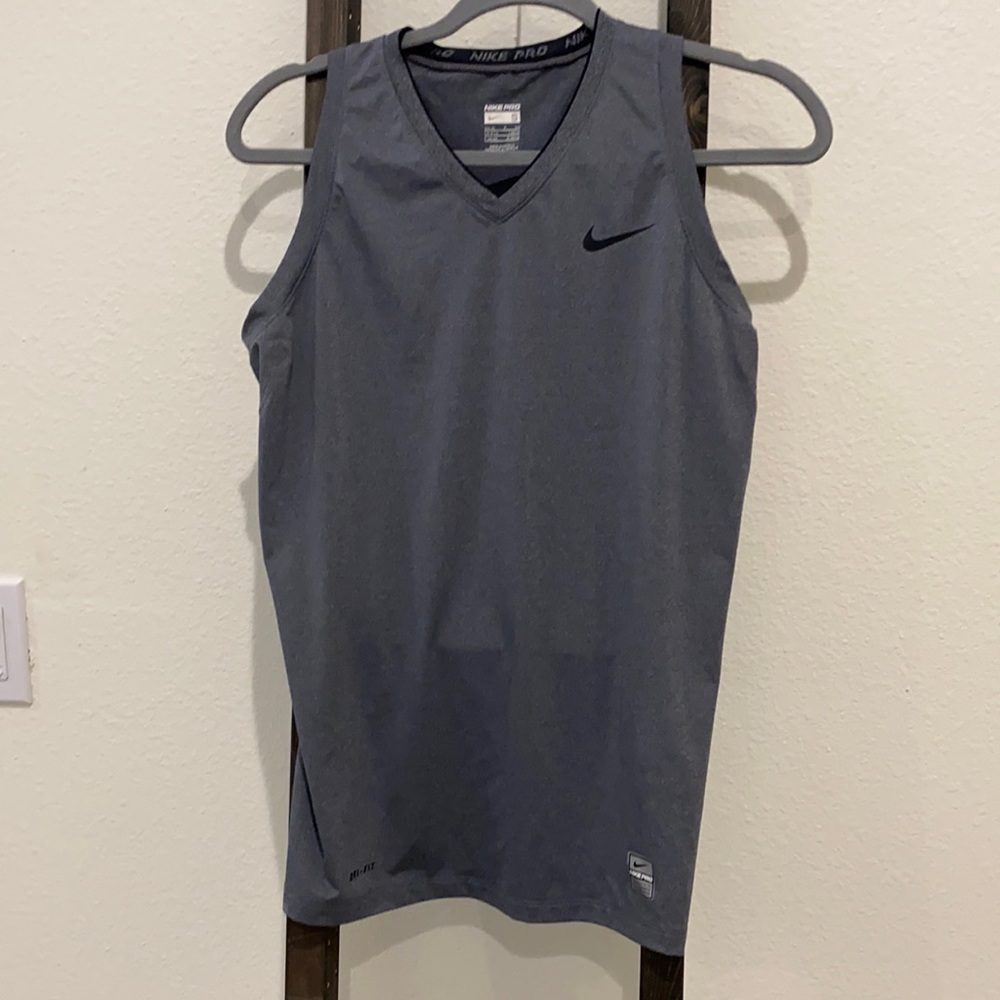 Nike Pro tank